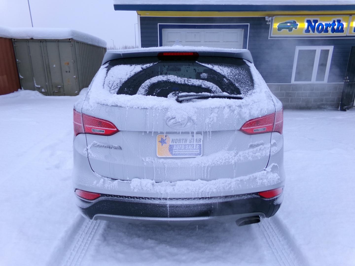 2015 Silver /Black Hyundai Santa Fe Sport 2.4 AWD (5XYZTDLB8FG) with an 2.4L L4 DOHC 16V engine, 6-Speed Automatic transmission, located at 2630 Philips Field Rd., Fairbanks, AK, 99709, (907) 458-0593, 64.848068, -147.780609 - Photo#3